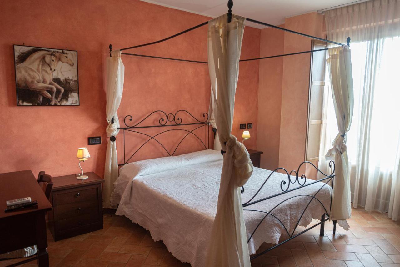 B&B Villa Barbarossa Petrignano Exteriör bild