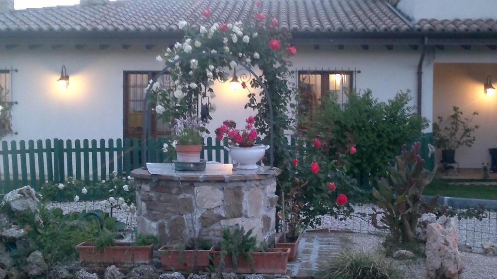B&B Villa Barbarossa Petrignano Exteriör bild